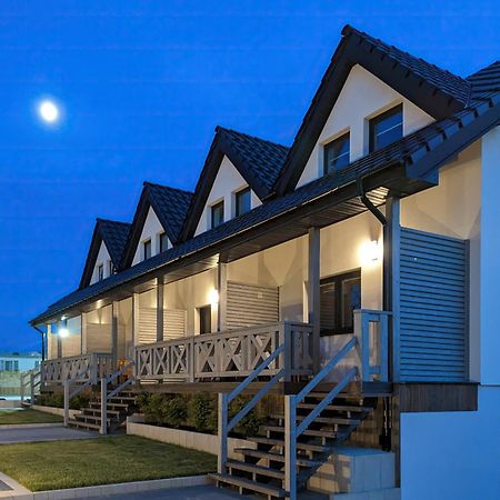 Seaside Escape Pet Friendly Apartments Mielenko By Noclegi Renters Exterior photo