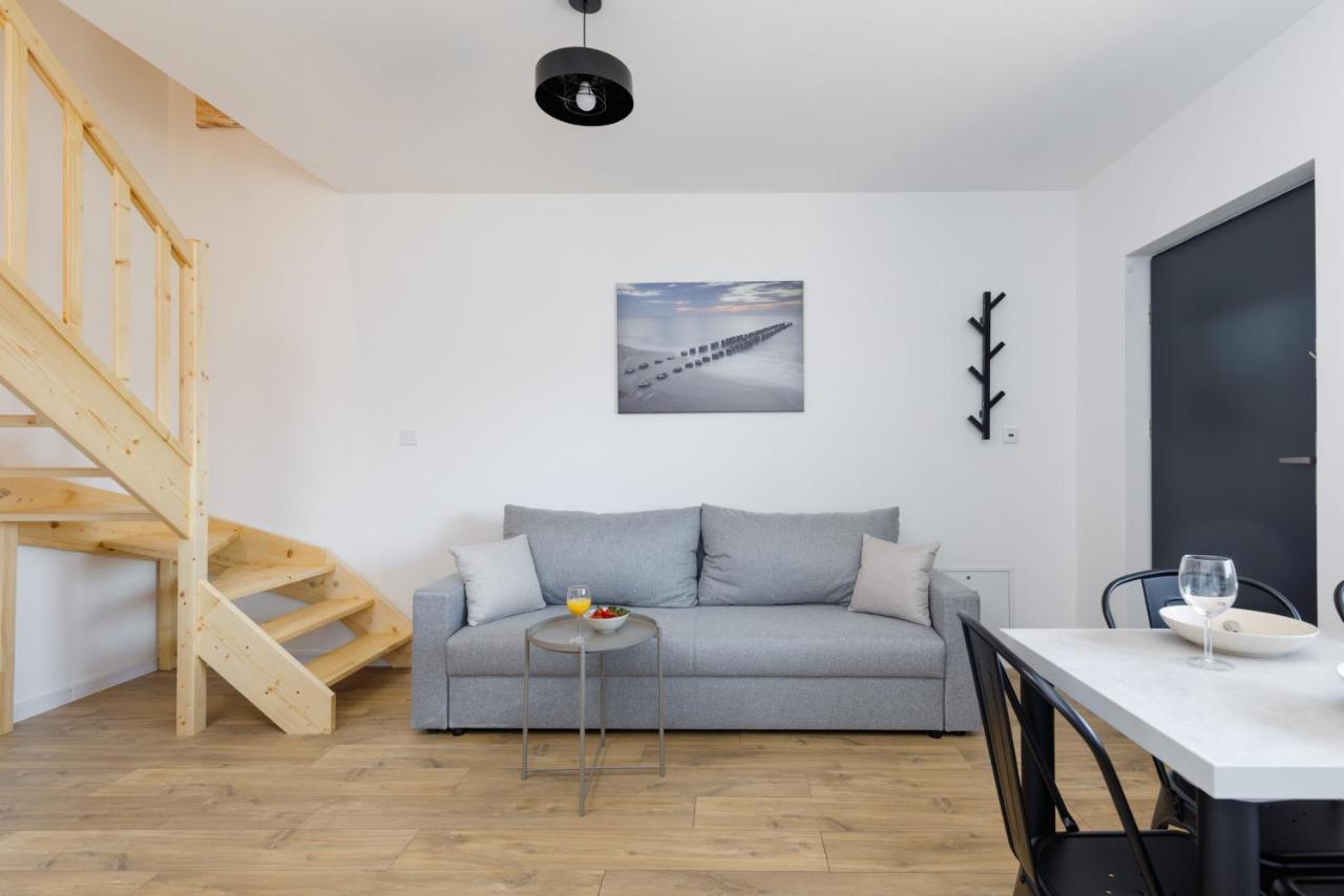 Seaside Escape Pet Friendly Apartments Mielenko By Noclegi Renters Exterior photo
