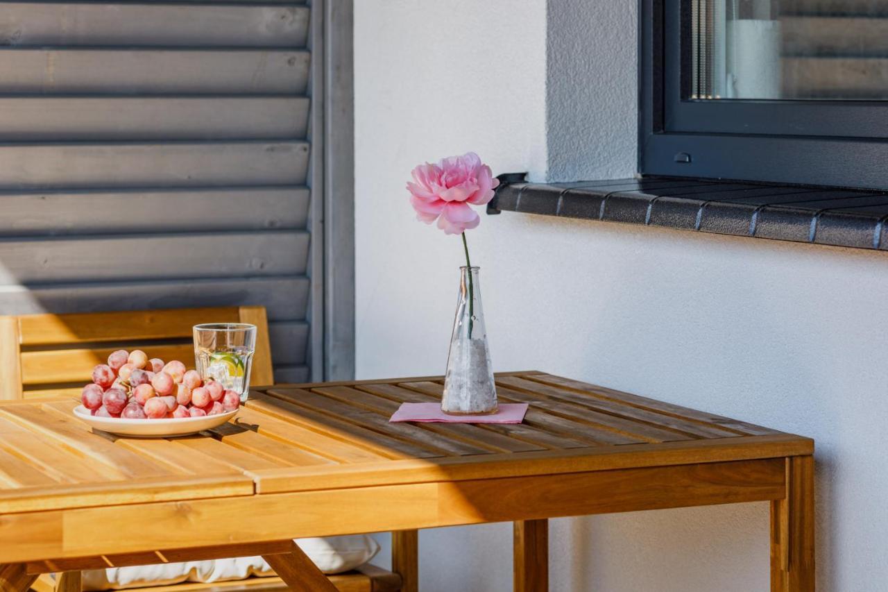 Seaside Escape Pet Friendly Apartments Mielenko By Noclegi Renters Exterior photo